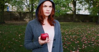 Luther : Photo Ruth Wilson