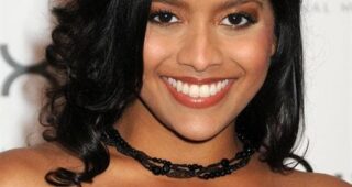 Tiya Sircar : Photo officielle