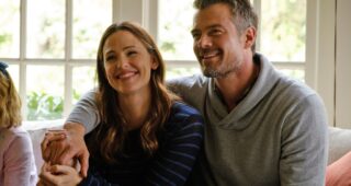 Love, Simon : Photo Jennifer Garner, Josh Duhamel