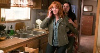 The Strangers : Prey at Night : Photo Christina Hendricks, Bailee Madison