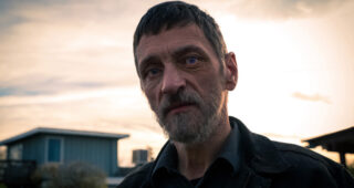 Too Old to Die Young : Photo Johnny Hawkes