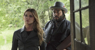 Banshee : Photo Frankie Faison, Ivana Milicevic