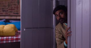 L'Extraordinaire Voyage du fakir qui était resté coincé dans une armoire Ikea : Photo Dhanush
