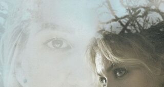 Between Worlds : photo