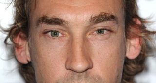 Joseph Mawle : Photo officielle