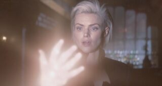 Gotham : photo, Erin Richards