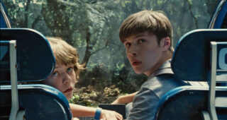 Jurassic World : photo, Ty Simpkins, Nick Robinson