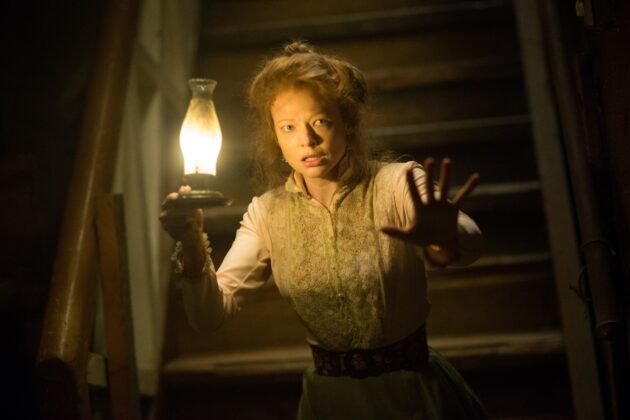photo, Sarah Snook