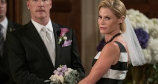 Life of the Party : Photo Julie Bowen, Matt Walsh