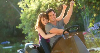 Penn Badgley : photo, Easy girl, Emma Stone