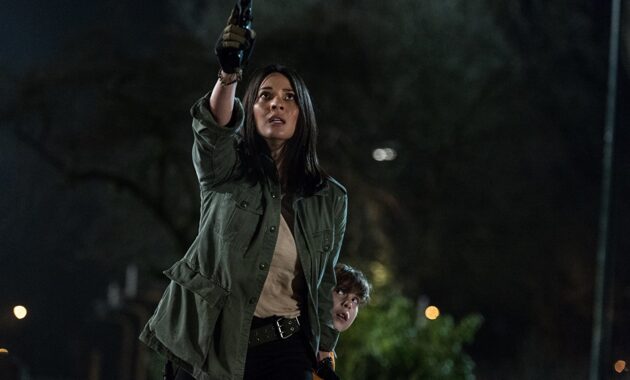 The Predator : photo, Olivia Munn