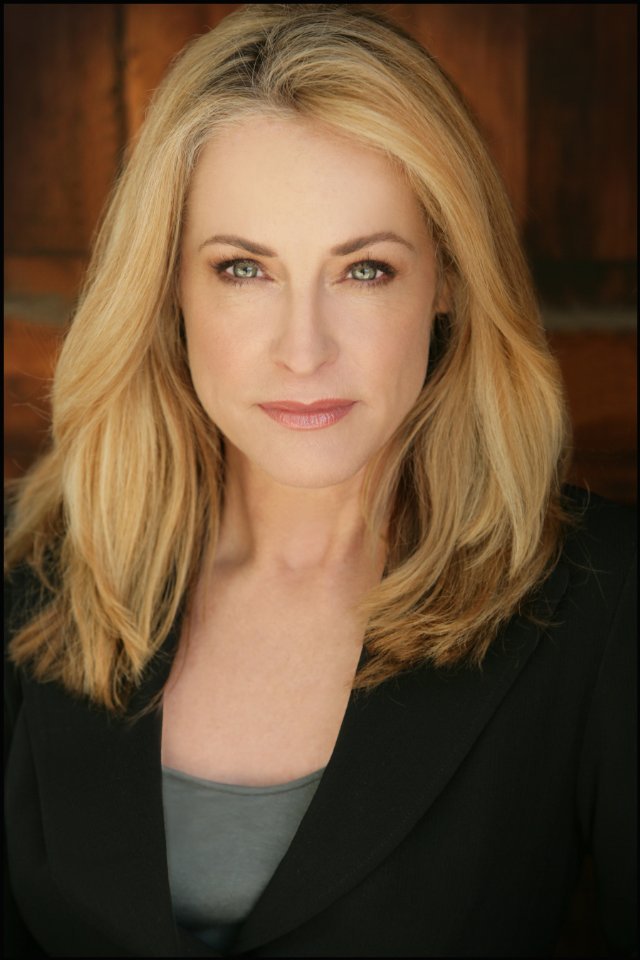 Amanda Wyss : Photo officielle