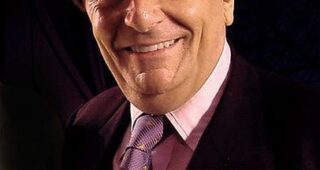 Barry Humphries : Photo officielle
