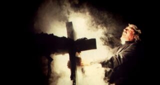 Fog : photo, Hal Holbrook