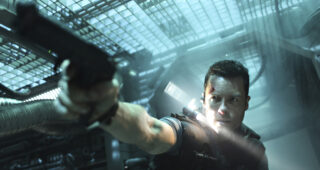 Guy Pearce : photo, Lock Out (Sécurité maximale)