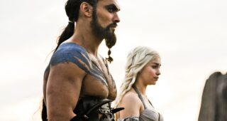 Jason Momoa : photo, Game of Thrones, Emilia Clarke