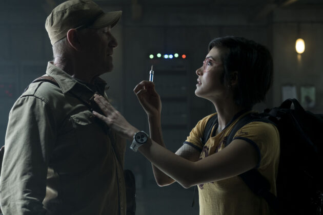photo, Daniella Pineda