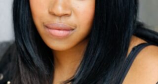 Dominique Fishback : Photo officielle