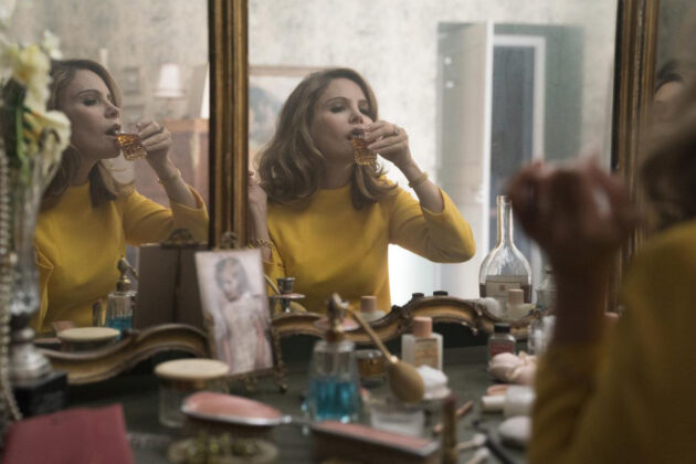 Photo Jennifer Jason Leigh