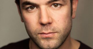 Aaron McCusker : Photo officielle