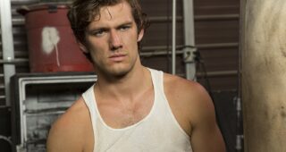 Alex Pettyfer : photo, Un amour infini