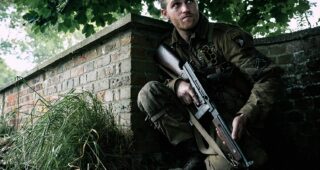Overlord : photo, Wyatt Russell