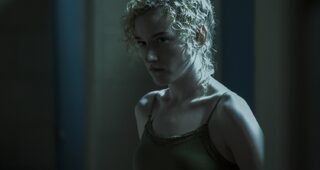 Ozark : photo, Julia Garner