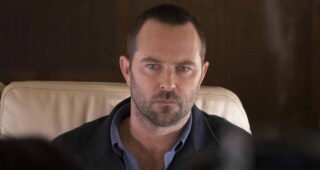 Sullivan Stapleton : photo