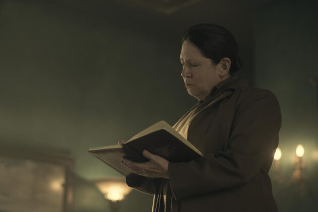 photo, The Handmaid’s Tale, Ann Dowd