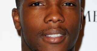 Tosin Cole : Photo officielle
