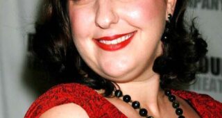 Ashlie Atkinson : Photo officielle