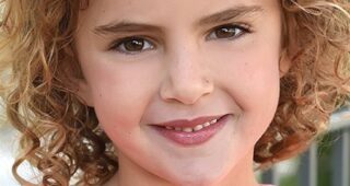 Lexy Kolker : Photo officielle