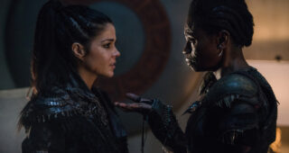 Les 100 : photo, Adina Porter, Marie Avgeropoulos, Marie Avgeropoulos
