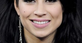 Cassie Steele : Photo officielle