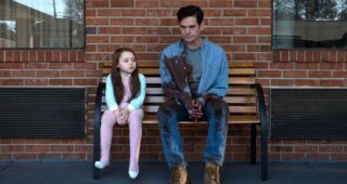 The Haunting of Hill House : Photo, May Badr, Henry Thomas