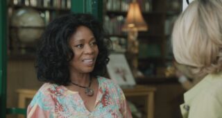 Annabelle : photo, Alfre Woodard
