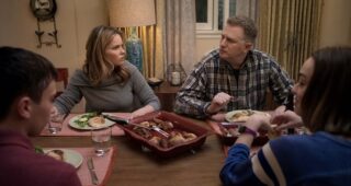 Atypical saison 2 : photo, Jennifer Jason Leigh, Michael Rapaport