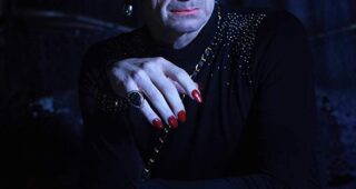 Denis O'Hare : photo, American Horror Story saison 5
