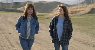 Forever : photo, Maya Rudolph, Catherine Keener