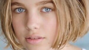 Teagan Croft : Photo officielle