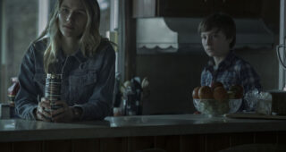 Ozark Saison 2 : Photo Sofia Hublitz, Skylar Gaertner