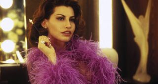 Showgirls : photo, Gina Gershon