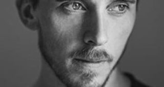 Benedict Hardie : Photo officielle