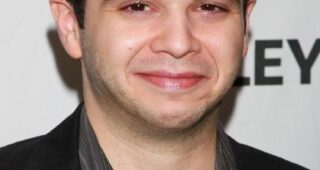Samm Levine : Photo officielle
