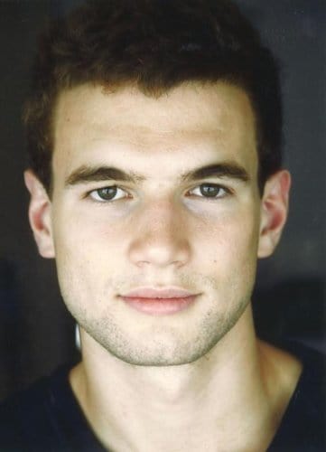 Alex Russell : Photo officielle