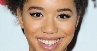 Jasmin Savoy Brown : Photo officielle