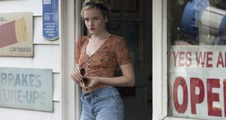 Julia Garner : photo, Maniac