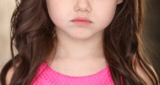 Violet McGraw : Photo officielle