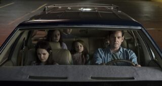 The Haunting of Hill House : photo, Julian Hilliard, Henry Thomas