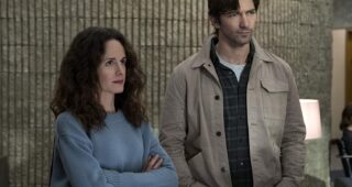 The Haunting of Hill House : photo, Michiel Huisman, Elizabeth Reaser